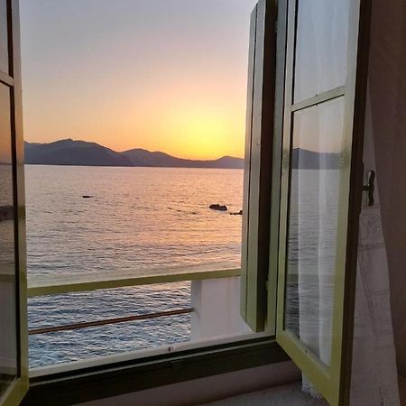 Milos By The Sea - Eco House Plaka  Esterno foto