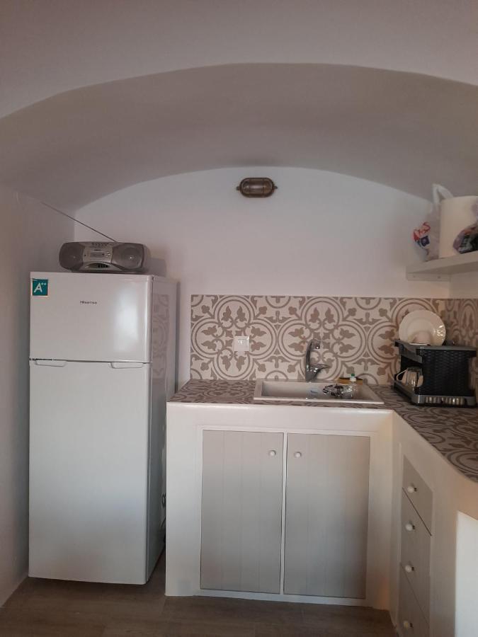 Milos By The Sea - Eco House Plaka  Esterno foto