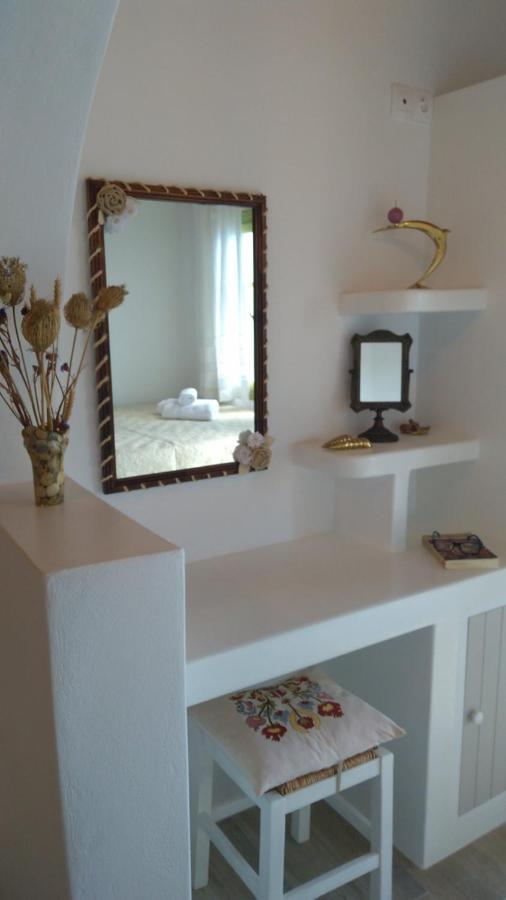 Milos By The Sea - Eco House Plaka  Esterno foto