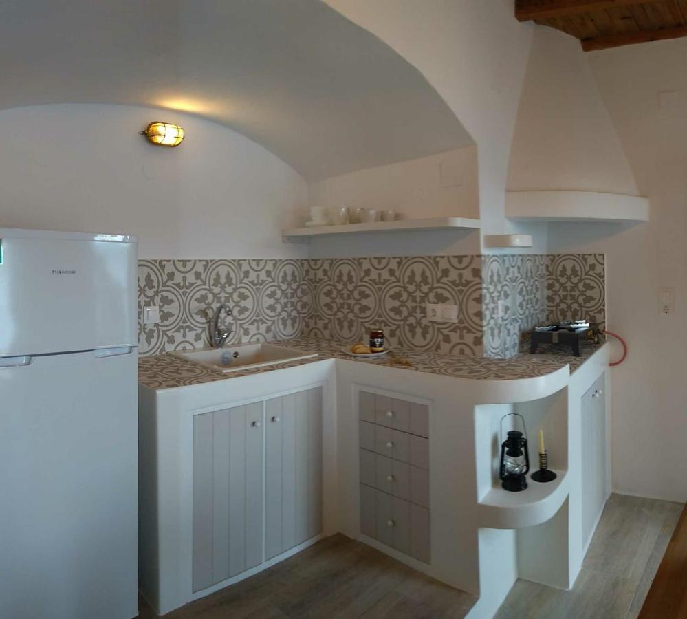 Milos By The Sea - Eco House Plaka  Esterno foto