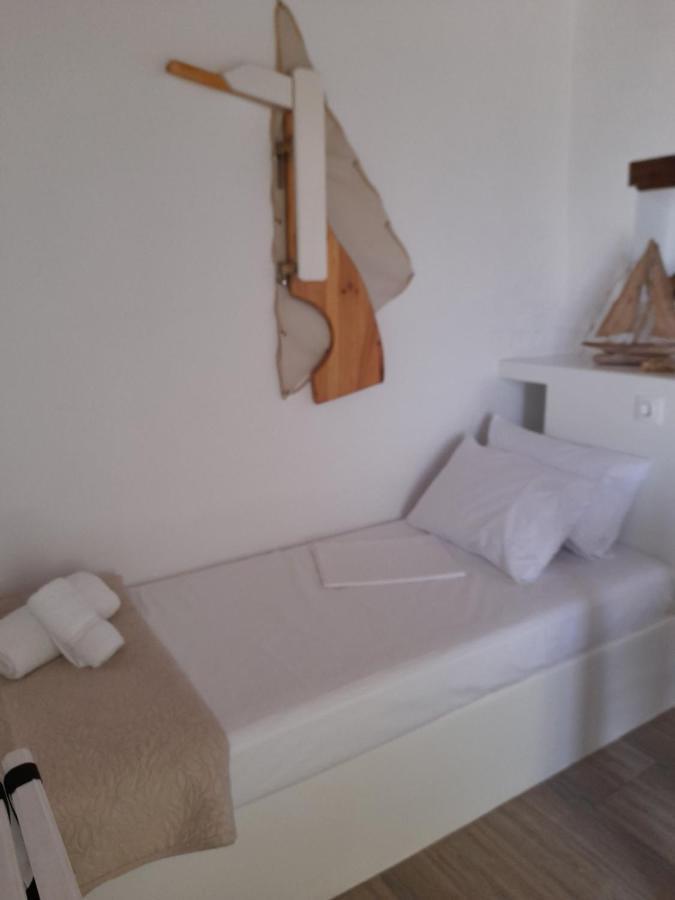 Milos By The Sea - Eco House Plaka  Esterno foto